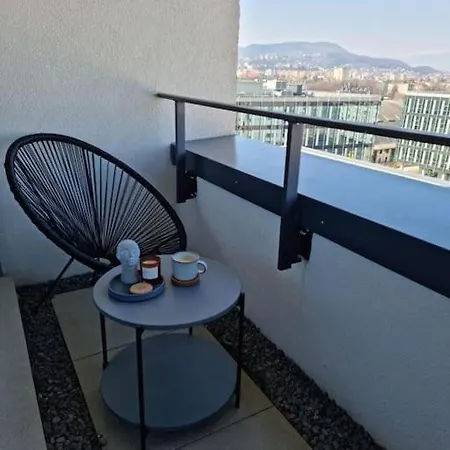 Bravisa View *